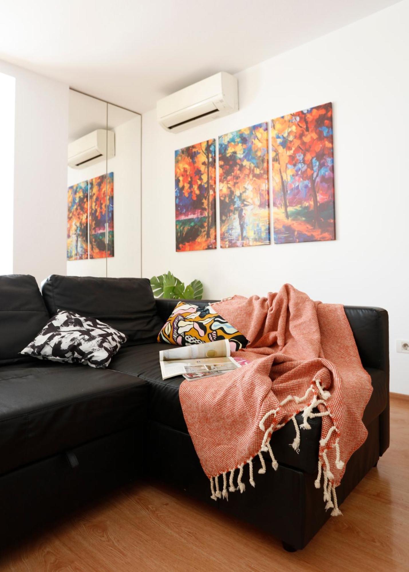 Enchanting Retreat - Historic Old Town - Pet-Friendly Haven - Steps From Unirii Бухарест Экстерьер фото