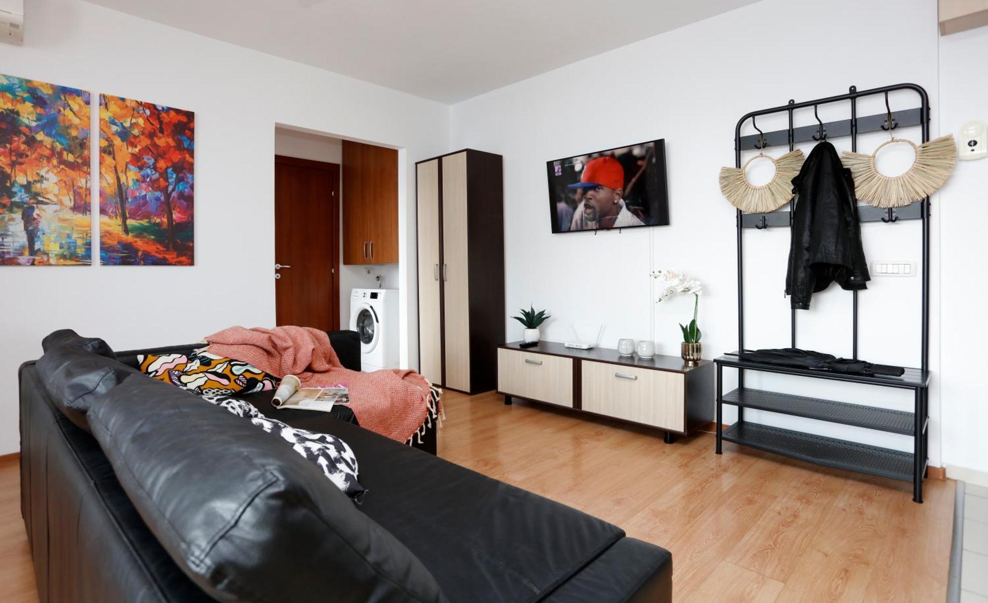 Enchanting Retreat - Historic Old Town - Pet-Friendly Haven - Steps From Unirii Бухарест Экстерьер фото